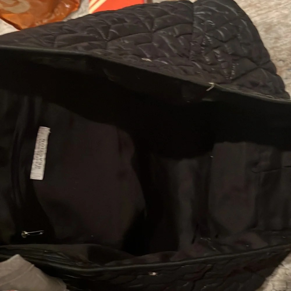 XL Kenneth Cole Reaction Travel Bag - Picture 6 of 7